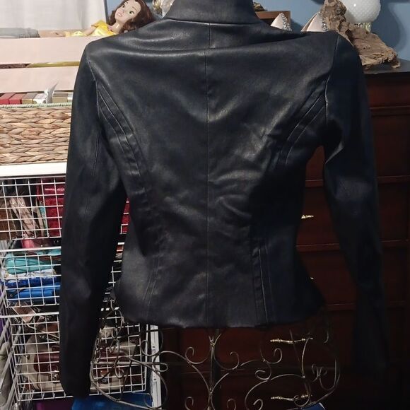 Theory   - Picture 4 of 6